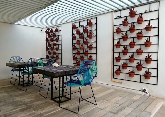 Moloch Hostel & Suites Cancun