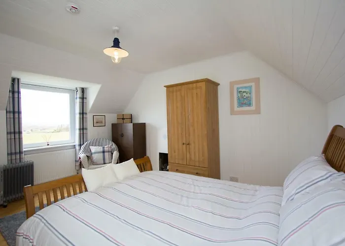 Lighthouse Cottage