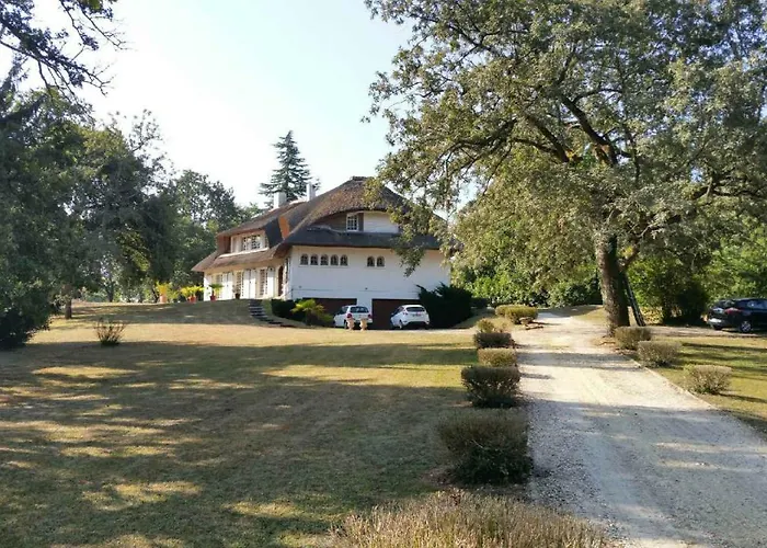La Belle Chaumière
