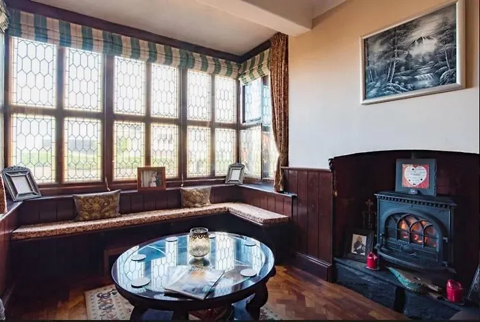Ty Mynydd Lodge