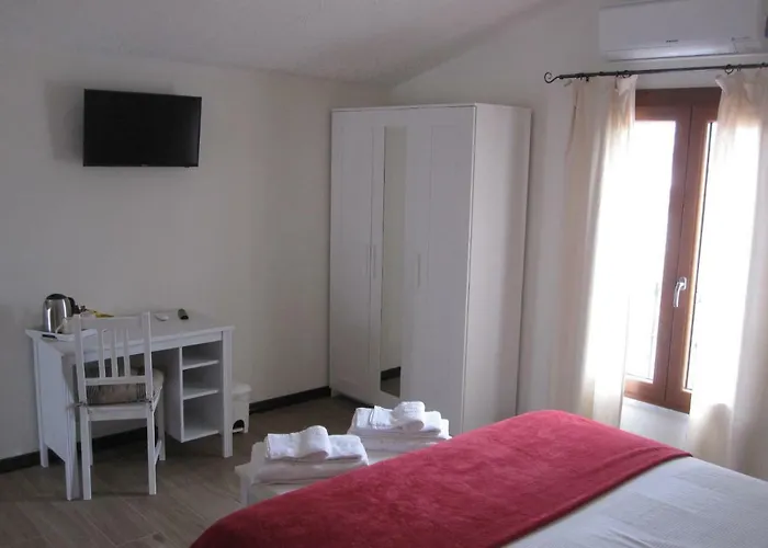 Bomarosa Rooms