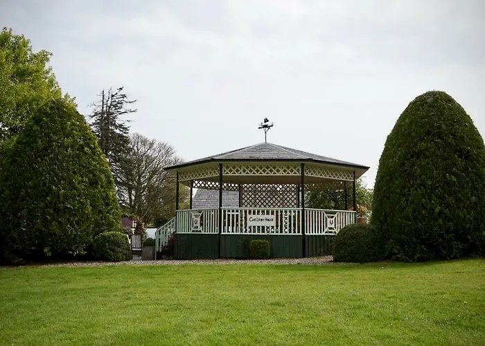 Cartron House