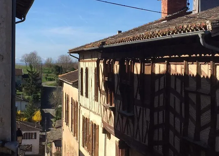 le patio de l'oustal