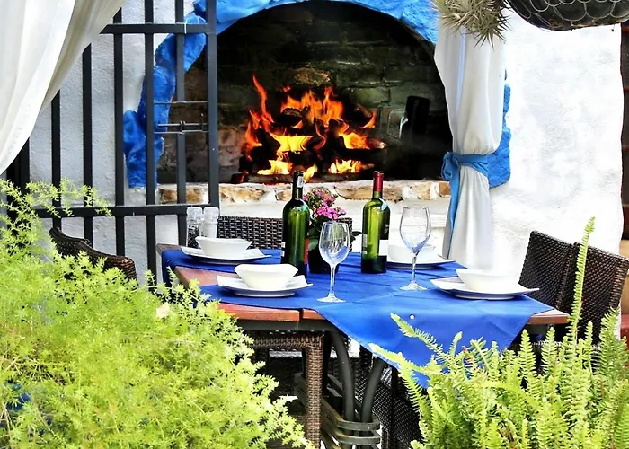 Athenian Villa Caledon